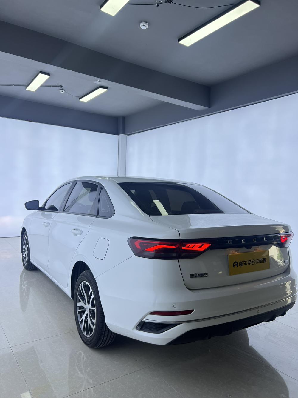 GEELY Emgrand 2023 #4 GEELY Emgrand 2023 car image #4