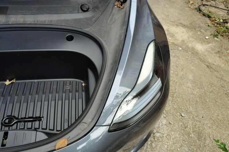 Tesla Model 3 2023 car image #28