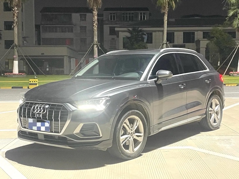 Audi Q3 2021 car image 