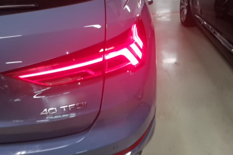 Audi Q3 2021 #8 Audi Q3 2021 car image #8