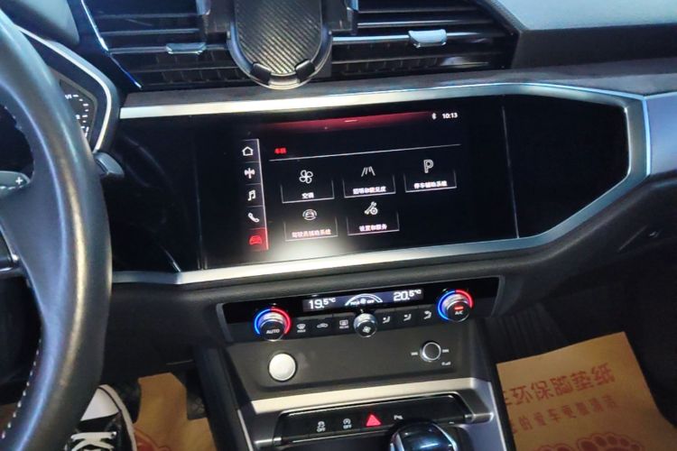 Audi Q3 2019 #13 Audi Q3 2019 car image #13