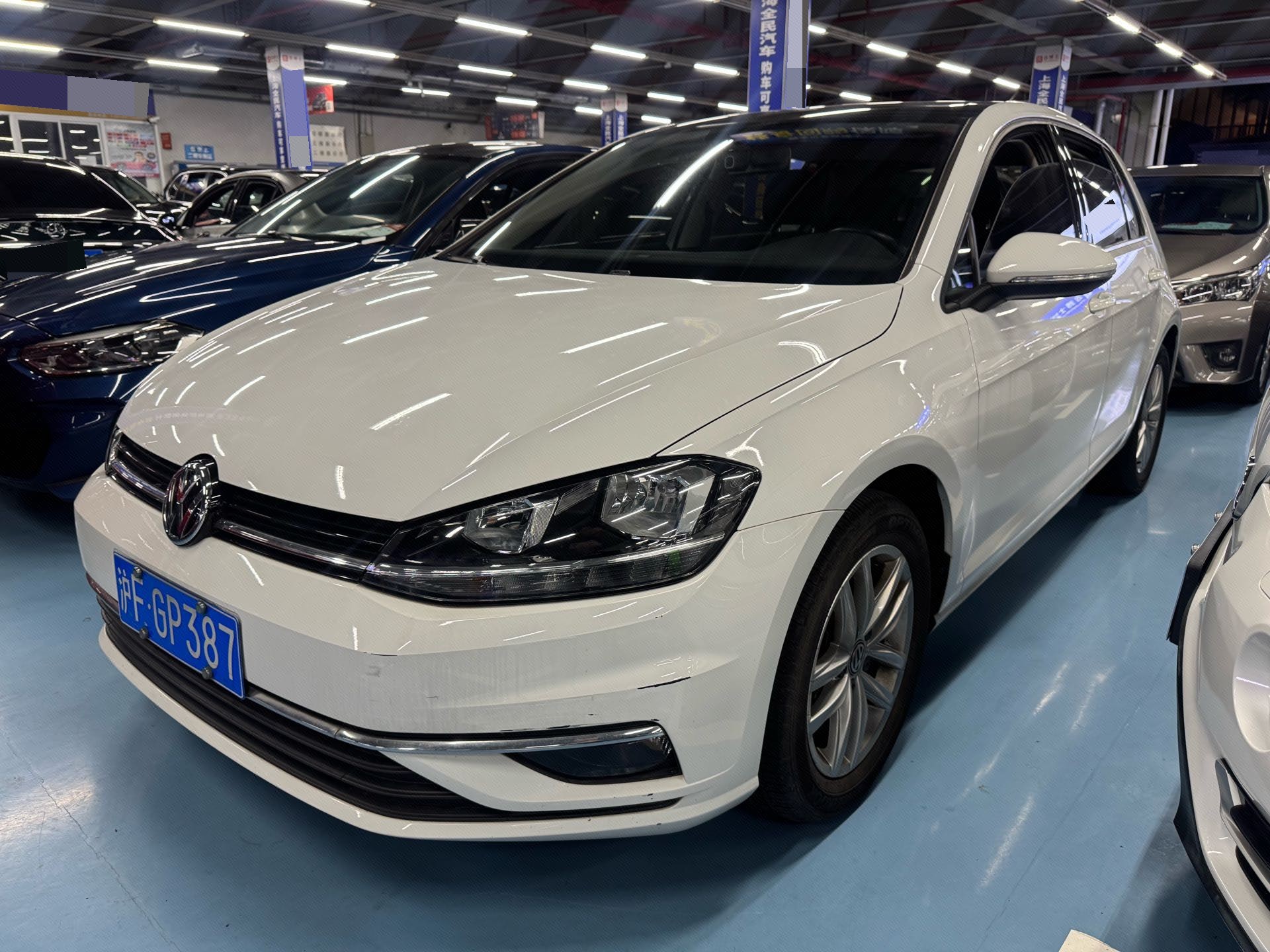 2019 2019 car image