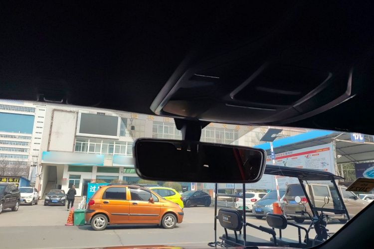 GEELY Coolray 2019 immagine di auto #20