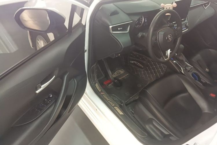 Toyota Corolla 2023 car image #12