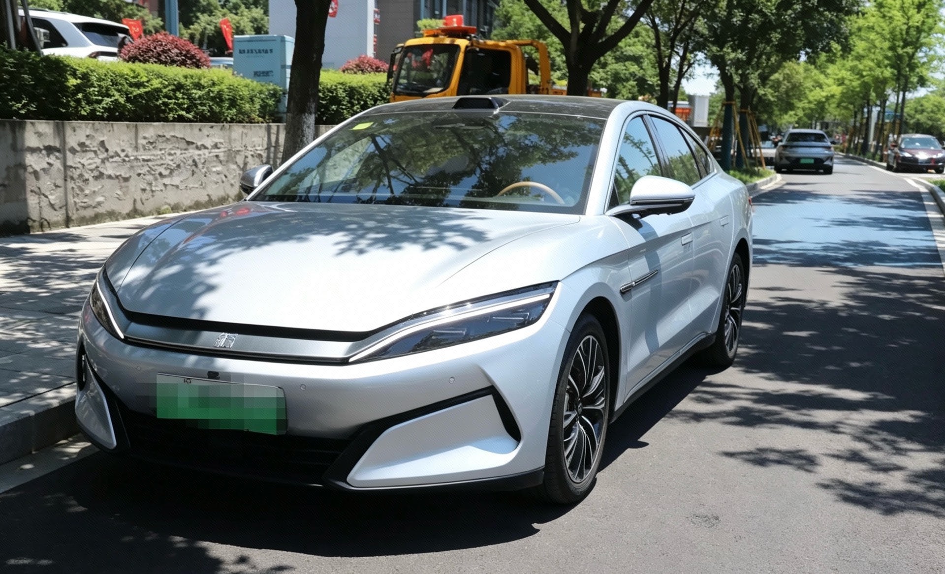 BYD HanL 2025 BYD HanL 2025 car image