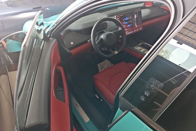 MI SU7 2025 car image #12