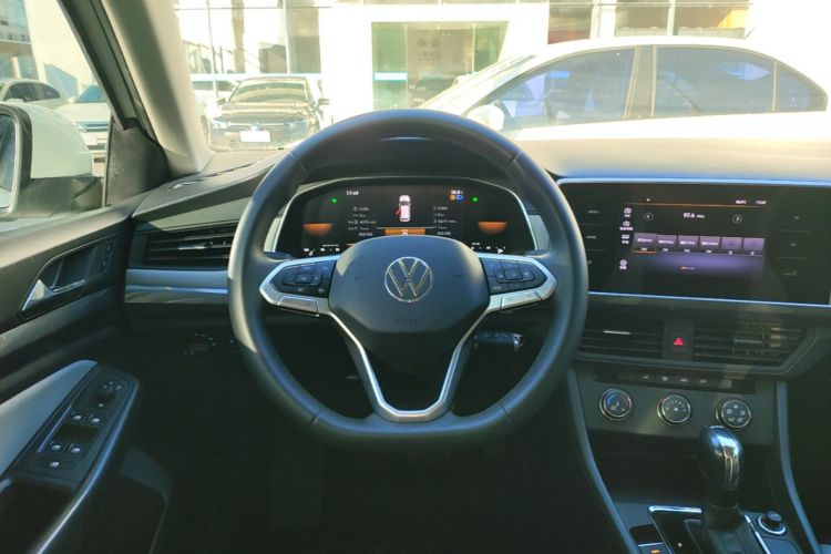 Volkswagen Bora 2024 car image #11