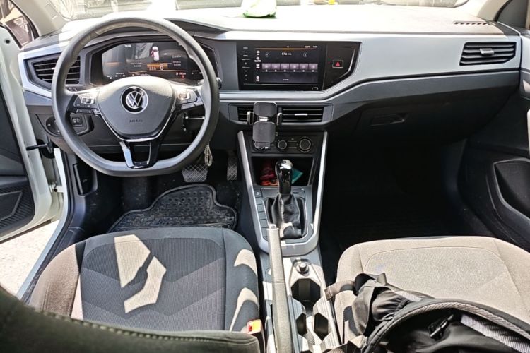 Volkswagen Polo 2023 car image #10