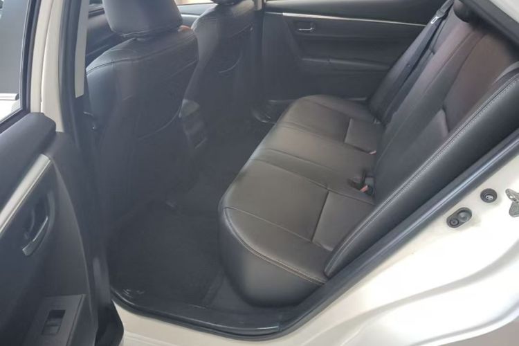 Toyota Corolla 2018 #16 Toyota Corolla 2018 car image #16