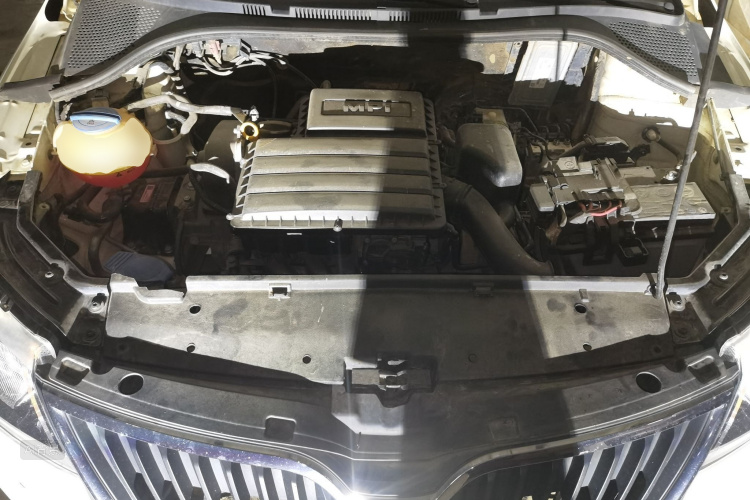 Skoda Rapid 2017 #22 Skoda Rapid 2017 car image #22