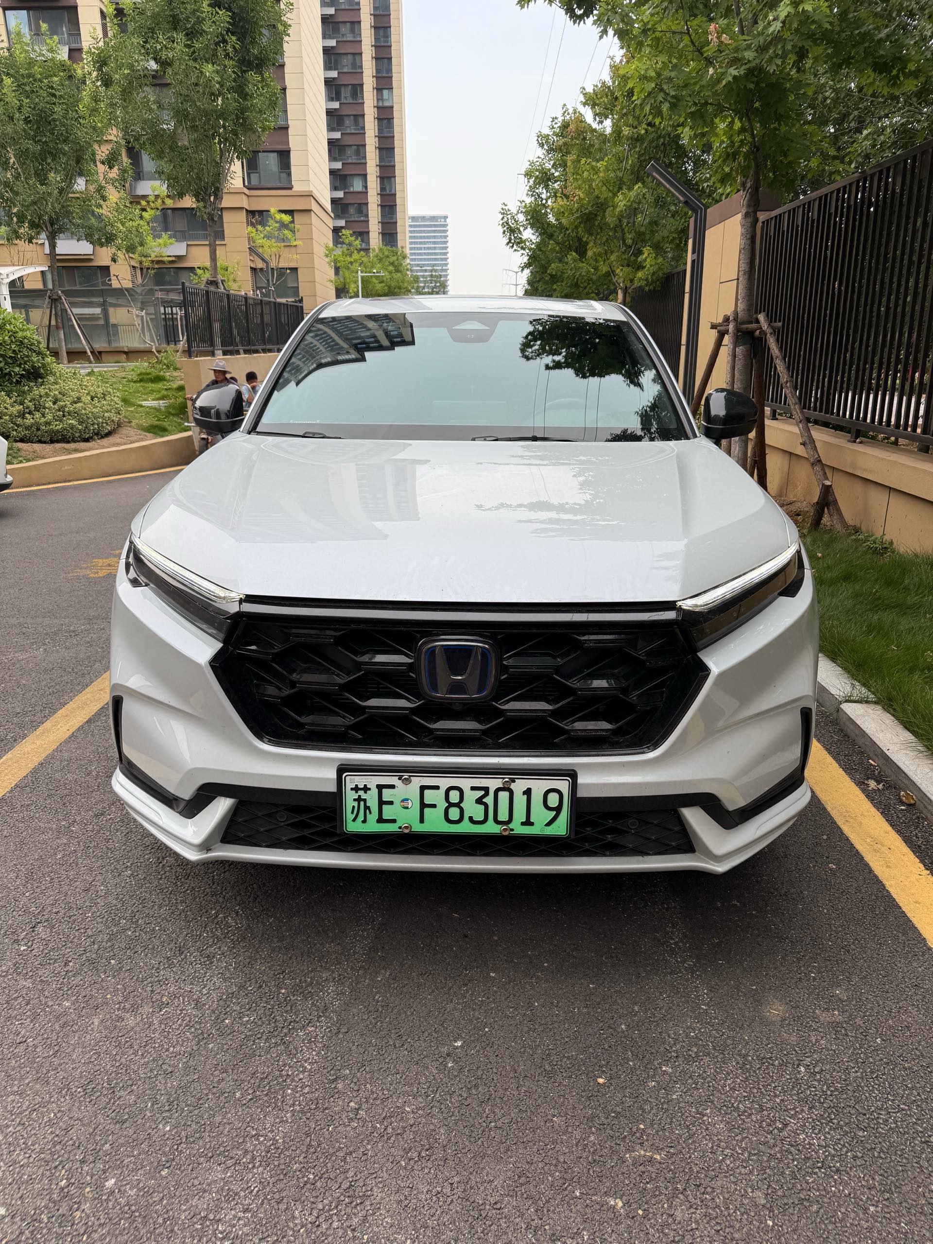Honda CR-V New Energy 2023 car image #2