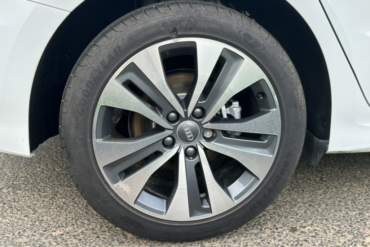 Audi A3 2021 car image #6