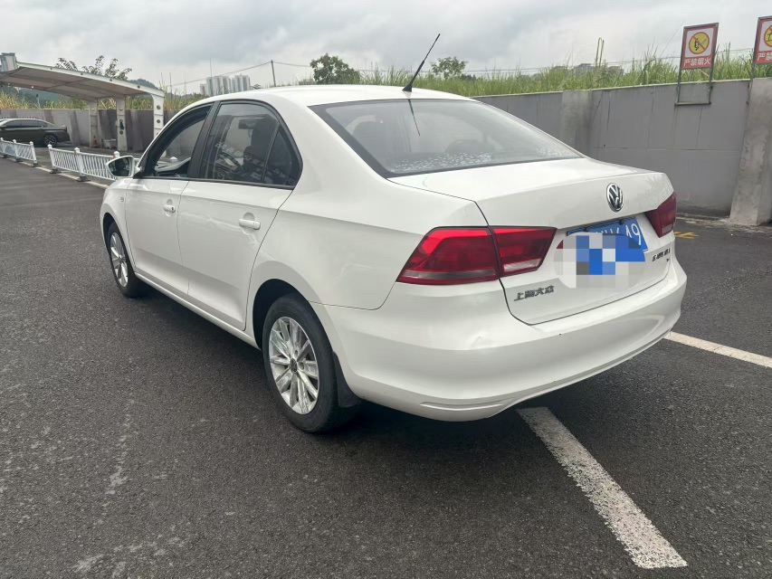 Volkswagen Santana 2015 car image #4