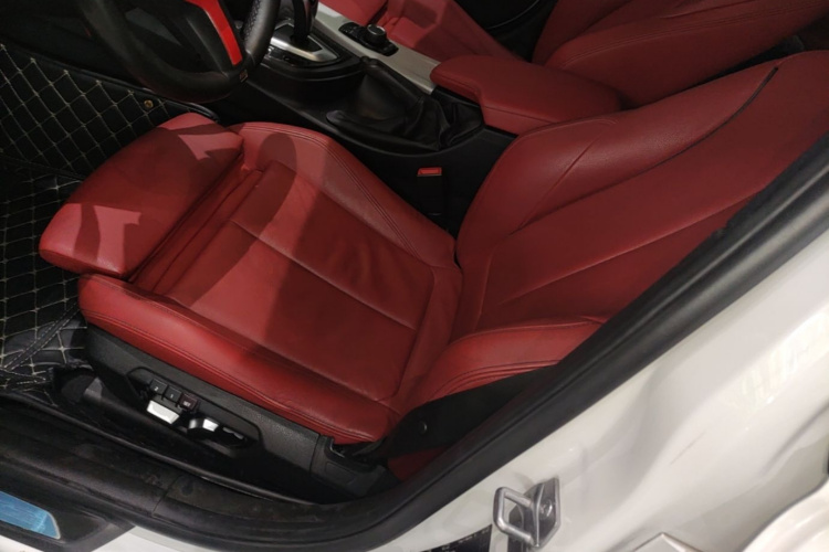 BMW 3 Series 2019 #15 BMW 3 Series 2019 car image #15