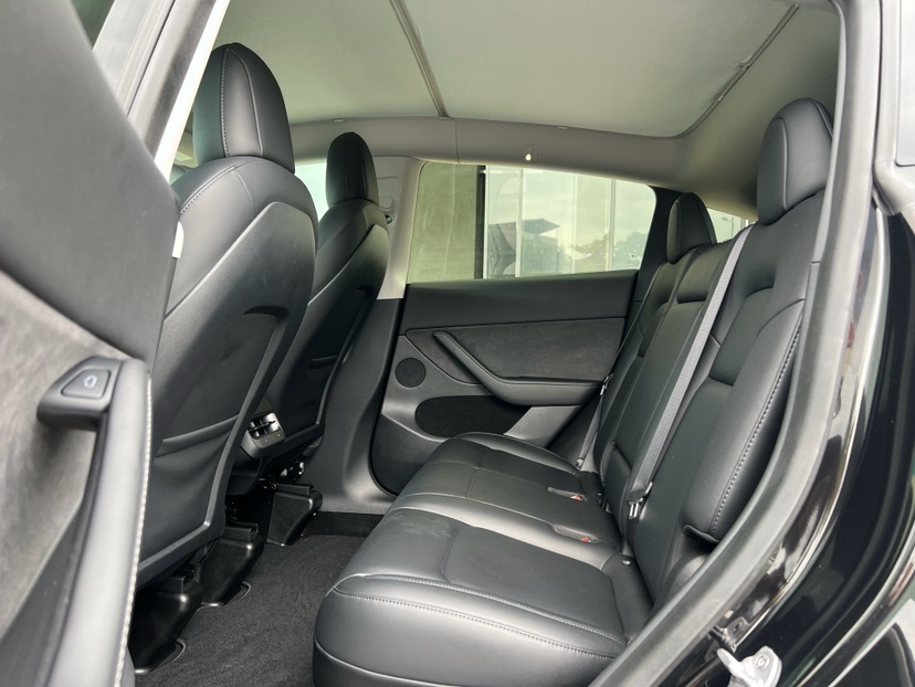 Tesla Model Y 2022 #6 Tesla Model Y 2022 car image #6