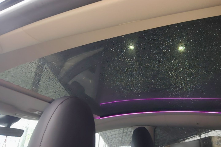 Tesla Model Y 2022 car image #18