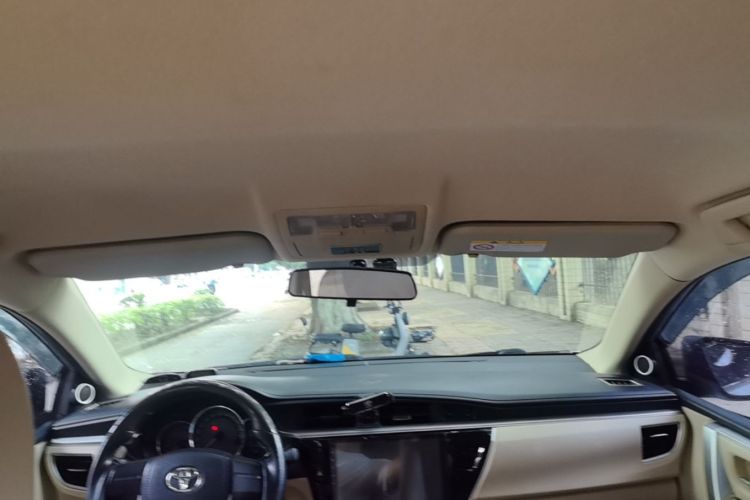 Toyota Corolla 2017 car image #18