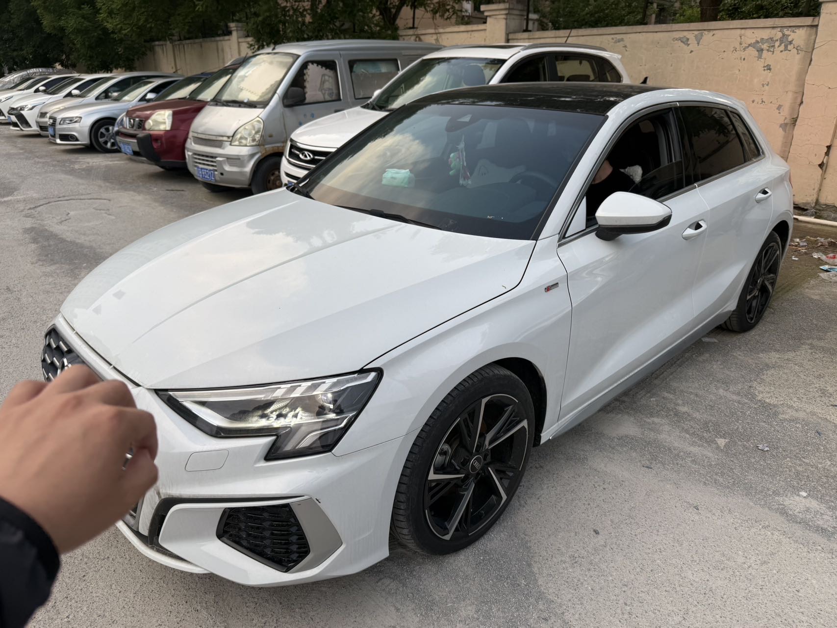 2022 2022 car image
