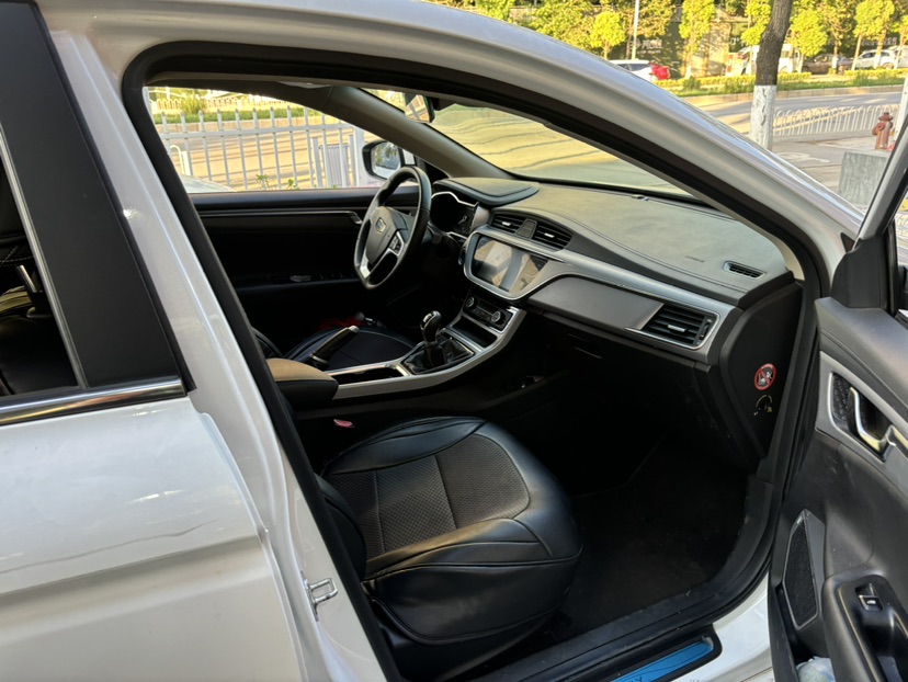 GEELY Emgrand GL 2018 #4 GEELY Emgrand GL 2018 image de voiture #4