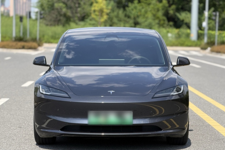 Tesla Model 3 2024 #5 Tesla Model 3 2024 car image #5