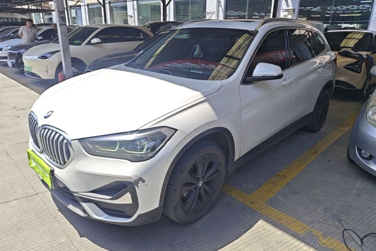 BMW X1 2021 car image #2