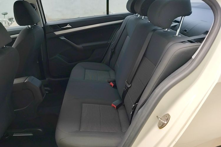 Volkswagen Lavida 2016 car image #17