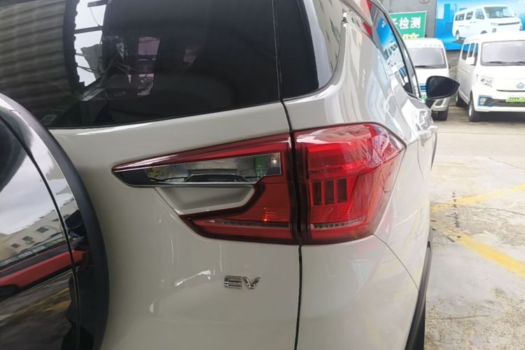 BYD Yuan New Energy 2019 #8 BYD Yuan New Energy 2019 car image #8