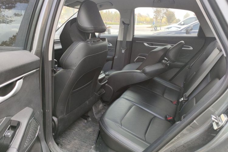 GEELY Emgrand 2024 صورة سيارة #10