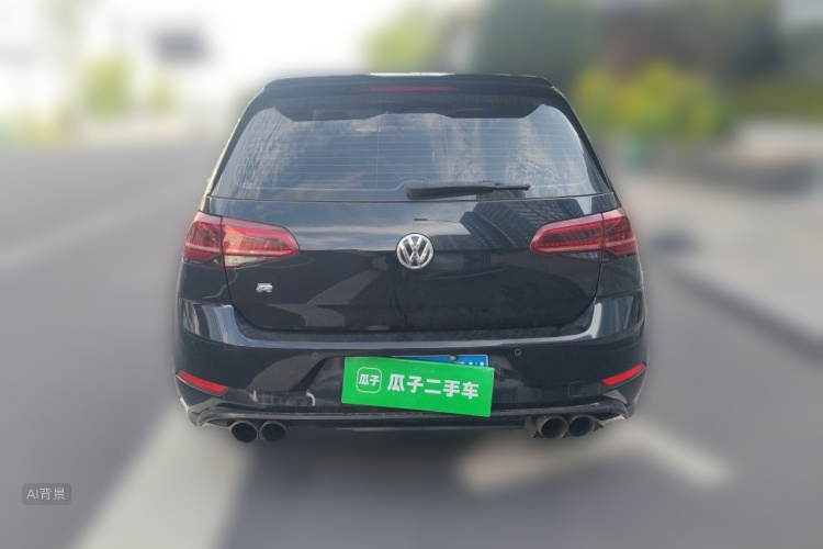 Volkswagen Golf 2018 car image #6