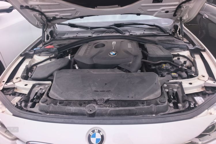 BMW 3 Series 2019 imagen de coche #22