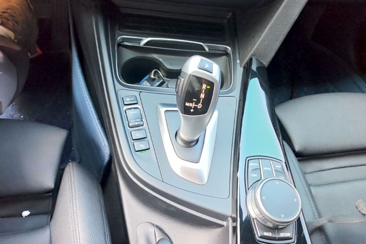 BMW 3 Series GT 2019 #22 BMW 3 Series GT 2019 imagen de coche #22
