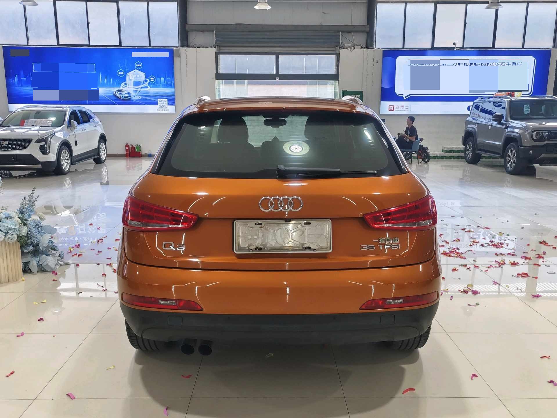 Audi Q3 2016 car image #8