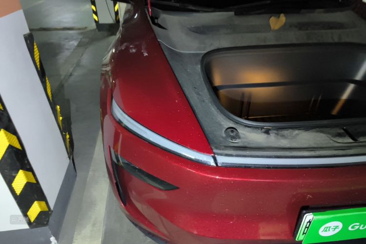 Tesla Model Y 2025 car image #8