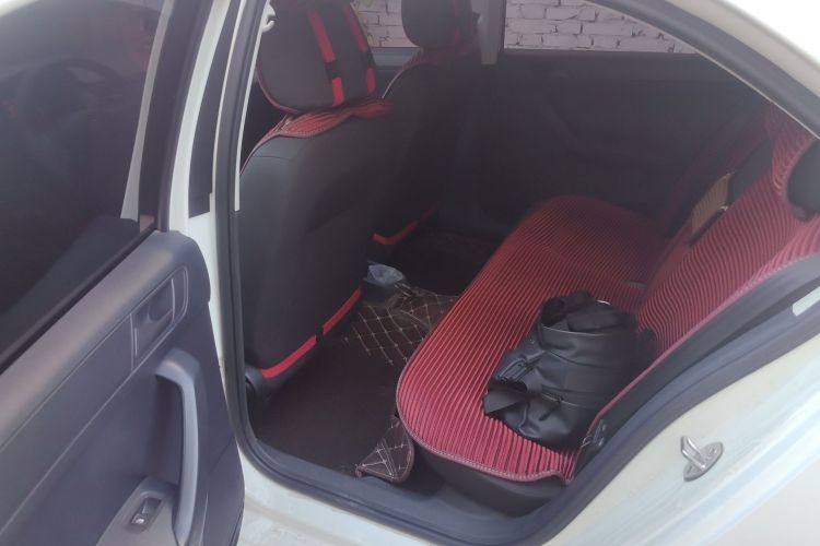 Volkswagen Santana 2018 car image #14