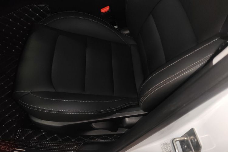 GEELY Emgrand 2020 #15 GEELY Emgrand 2020 car image #15