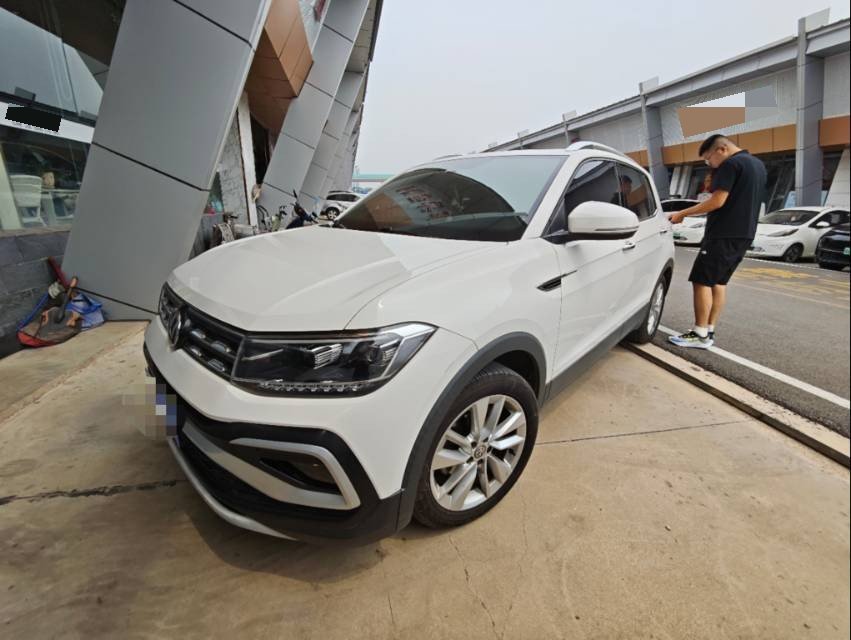 Volkswagen T-Cross 2020 car image 