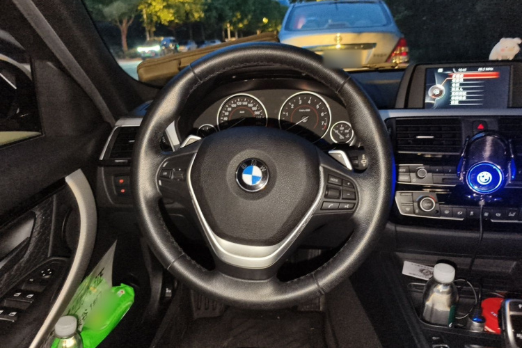 BMW 3 Series 2017 #11 BMW 3 Series 2017 car image #11