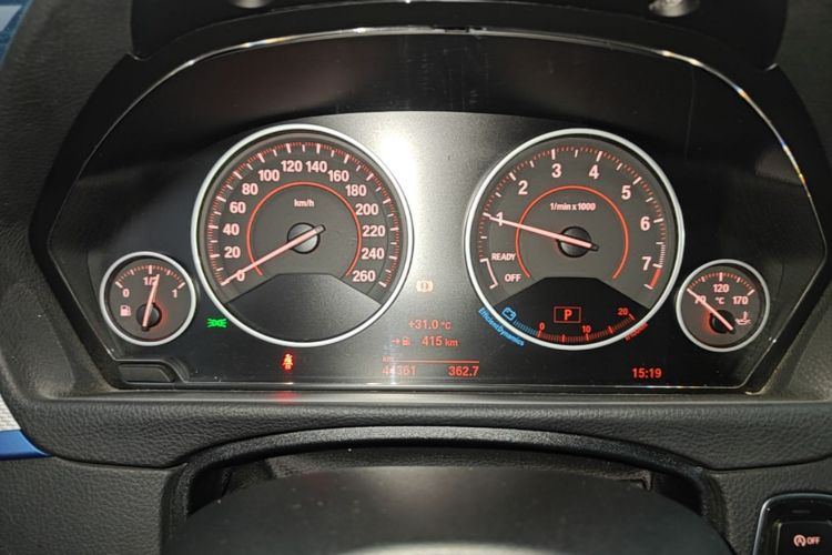 BMW 3 Series 2018 #12 BMW 3 Series 2018 car image #12