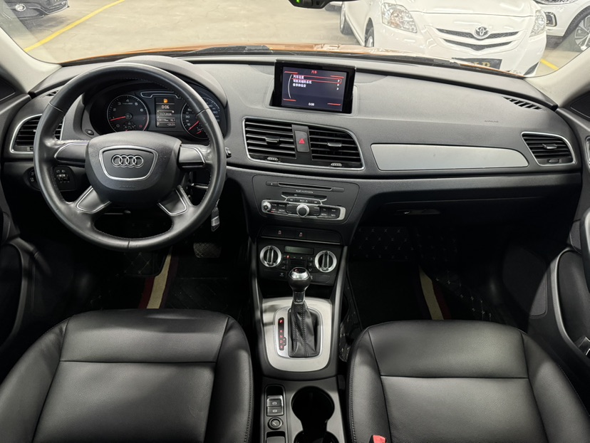 Audi Q3 2014 imagem de carro #9