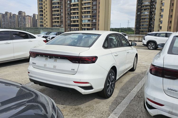 GEELY Emgrand 2025 car image #7