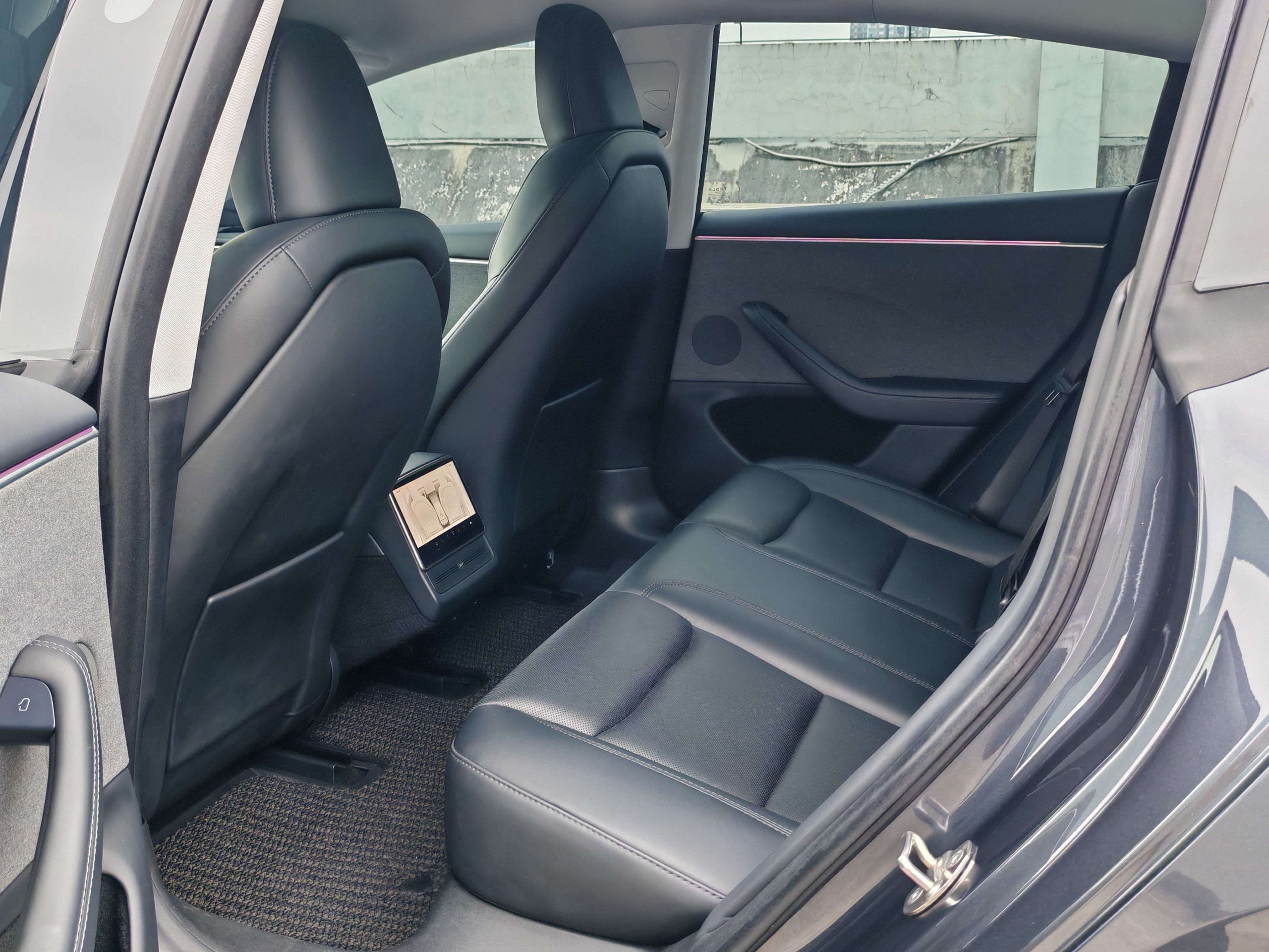 Tesla Model 3 2024 imagen de coche #7