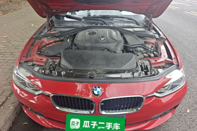 BMW 3 Series 2017 car image #25
