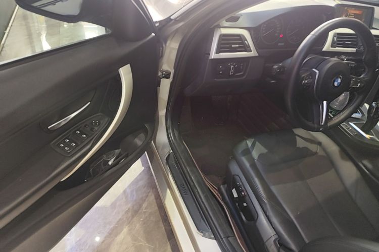 BMW 3 Series 2015 #16 BMW 3 Series 2015 car image #16