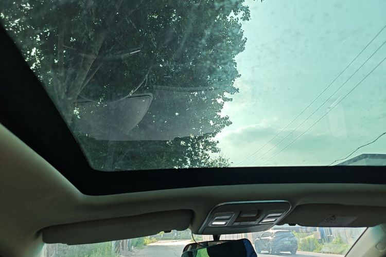 GEELY Emgrand GS 2017 car image #18