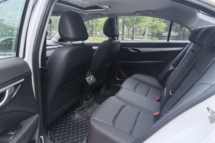GEELY Emgrand 2020 car image #21
