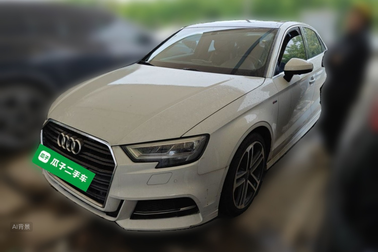 Audi A3 2018 car image #2