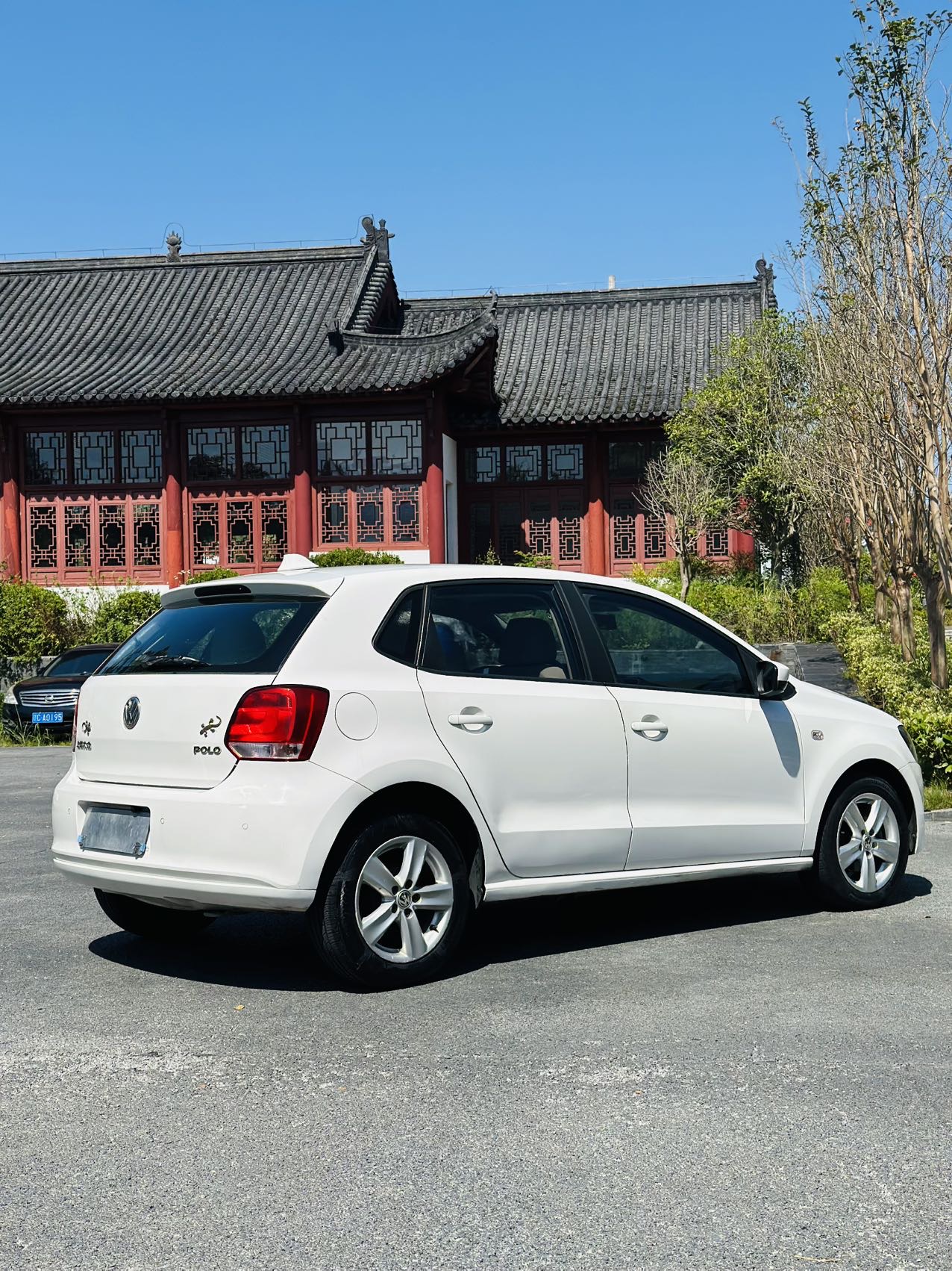 Volkswagen Polo 2011 car image #4