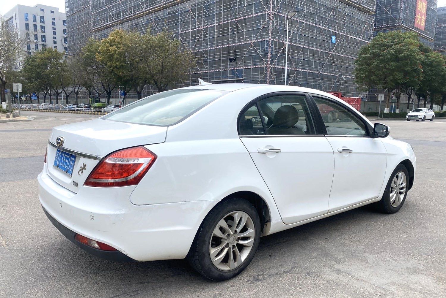 GEELY Emgrand 2014 car image #6