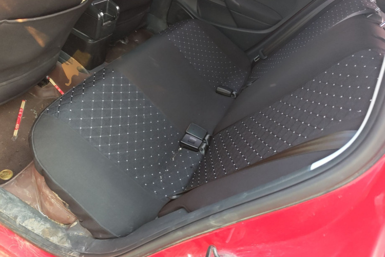Volkswagen Polo 2017 car image #17