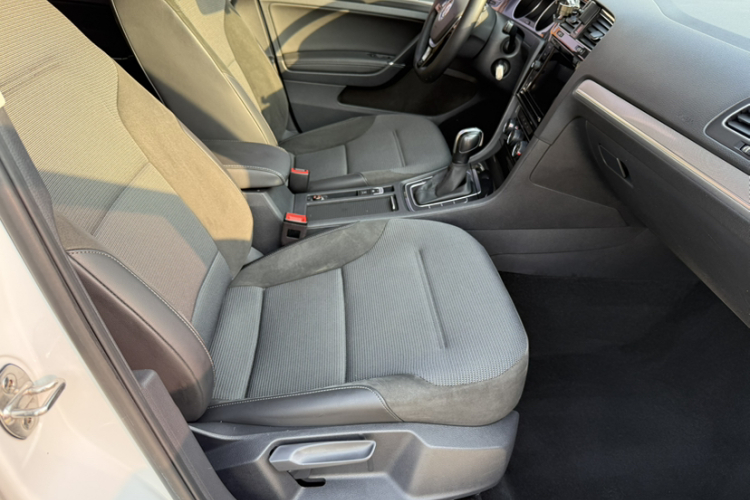 Volkswagen Golf 2019 #11 Volkswagen Golf 2019 car image #11